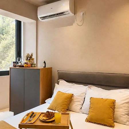 Golden Pine Retreat - Beachfront Golem (Tirana)